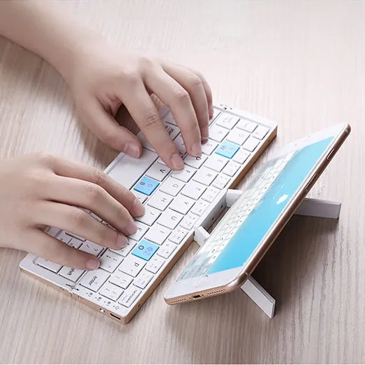 Mini Bluetooth Keyboard for Phone and Tablet